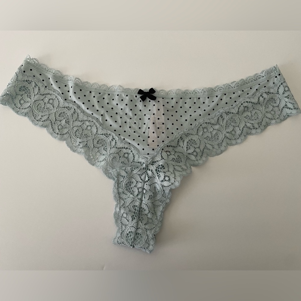 Victoria’s Secret Body by Victoria thong